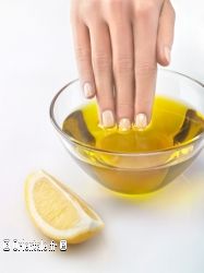 Main et huile d'olive