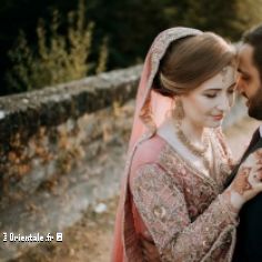 Mariage entre une Algrienne et un Afghan - la marie porte une tenue pakistanaise!