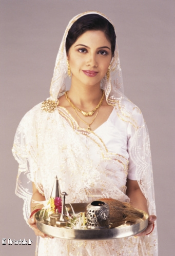 Marie hindoue portant un Thali