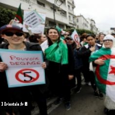 Manifestants à Alger, Algérie