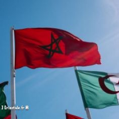 Drapeaux marocain et algérien