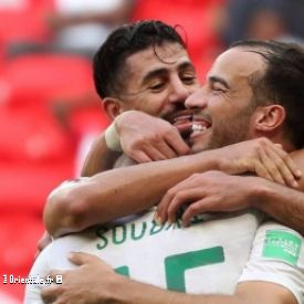 L'�quipe alg�rienne c�l�bre sa victoire