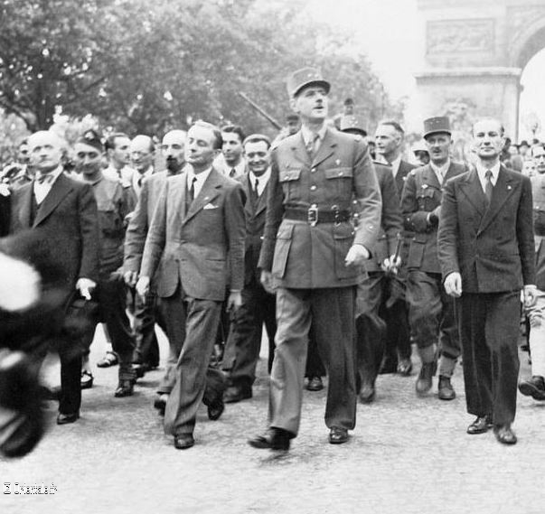La libration de Paris 25 aot 1944, avec Charles de Gaulle