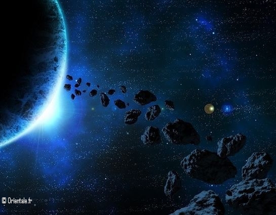 Asteroide surnomm Dieu du Chaos qui s'est approch de la Terre (2020)
