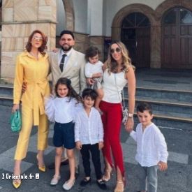 Daniella Rahme dans un look distingu� et ensoleill�!