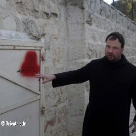 Le prêtre prêtre bénédictin Nikodemus Schnabel a été agressé et insulté à Jérusalem