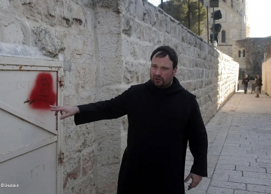Le prêtre prêtre bénédictin Nikodemus Schnabel a été agressé et insulté à Jérusalem