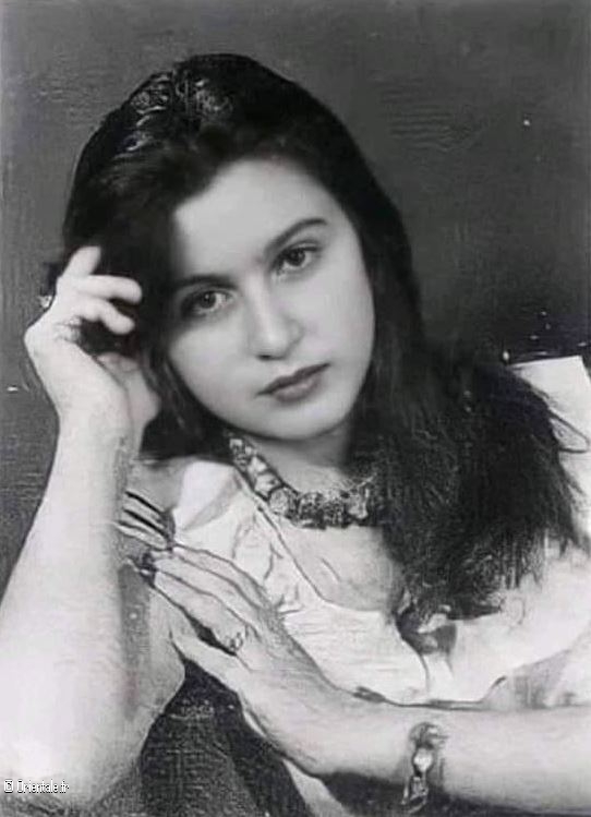 Souad Hosni, jeune fille